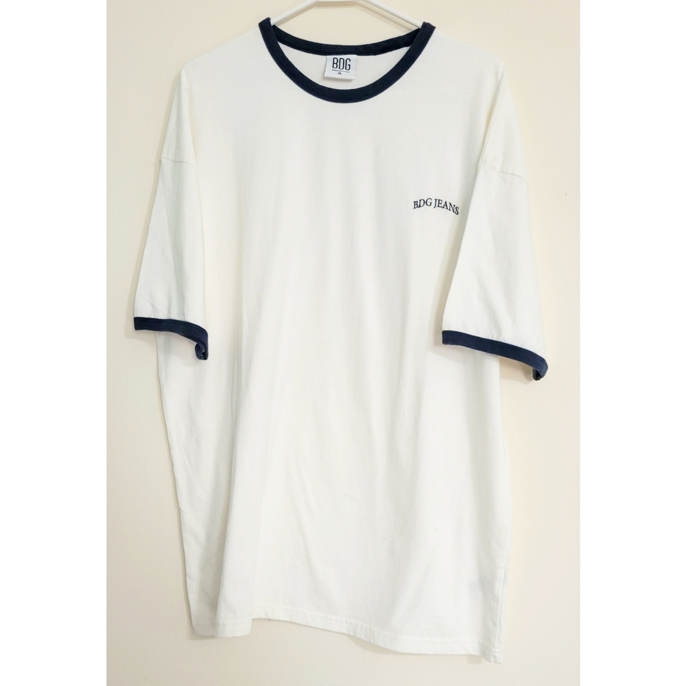 Urban Outfitters BDG t shirt XL cream blue crewneck